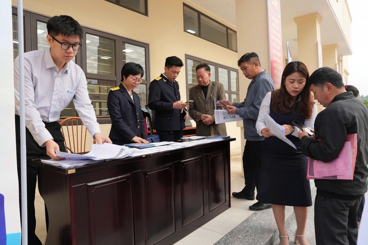 Xã Nội Bài triển khai công tác chuyển đổi mô hình phương pháp quản lý thuế đối với hộ, cá nhân kinh doanh khi xóa bỏ thuế khoán- Ảnh 8.