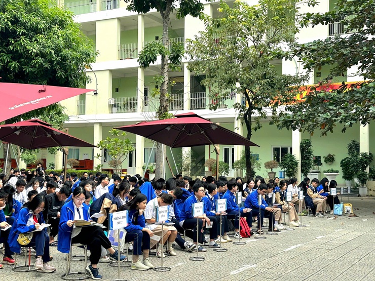 Phường Xuân Phương khai mạc Kỳ thi chọn học sinh giỏi cấp phường và tuyển chọn đội tuyển dự thi học sinh giỏi cấp Thành phố các môn văn hoá lớp 9 - năm học 2025 – 2026- Ảnh 5.