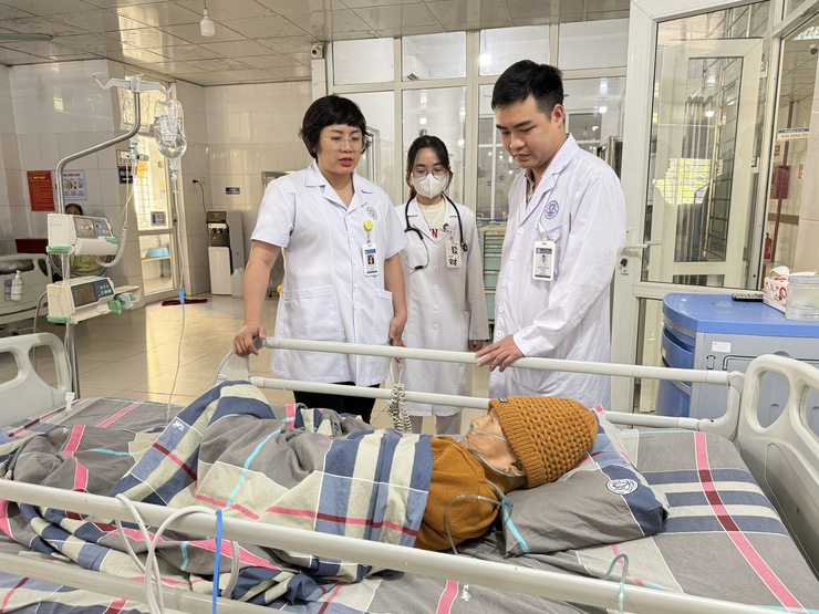 Mỗi người dân chỉ sử dụng thuốc kháng sinh khi được bác sĩ kê đơn- Ảnh 1.