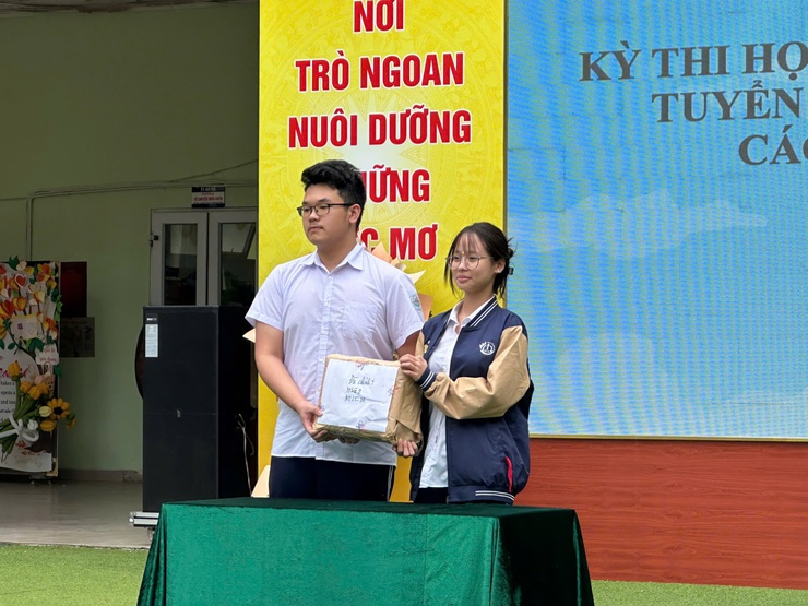 Phường Xuân Phương khai mạc Kỳ thi chọn học sinh giỏi cấp phường và tuyển chọn đội tuyển dự thi học sinh giỏi cấp Thành phố các môn văn hoá lớp 9 - năm học 2025 – 2026- Ảnh 3.