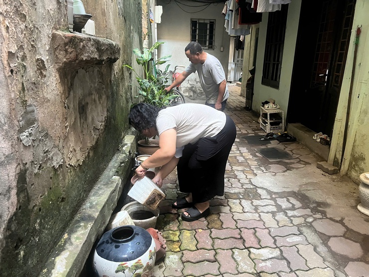 PHƯỜNG BA ĐÌNH RA QUÂN VỆ SINH MÔI TRƯỜNG, DIỆT BỌ GẬY PHÒNG CHỐNG SỐT XUẤT HUYẾT- Ảnh 5.