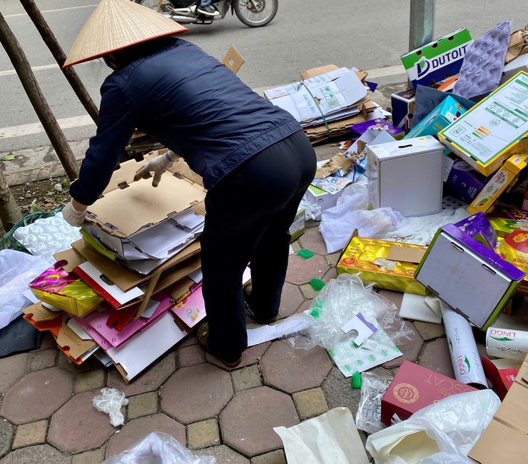 PHƯỜNG BA ĐÌNH RA QUÂN VỆ SINH MÔI TRƯỜNG, DIỆT BỌ GẬY PHÒNG CHỐNG SỐT XUẤT HUYẾT- Ảnh 6.