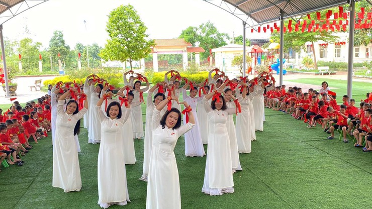 NGƯỜI HIỆU TRƯỞNG TÂM HUYẾT- Ảnh 3.