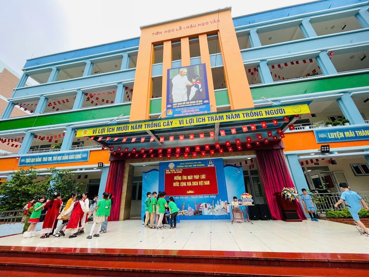 TRƯỜNG TIỂU HỌC TAM KHƯƠNG HƯỞNG ỨNG NGÀY PHÁP LUẬT VIỆT NAM 07/11/2025- Ảnh 5.