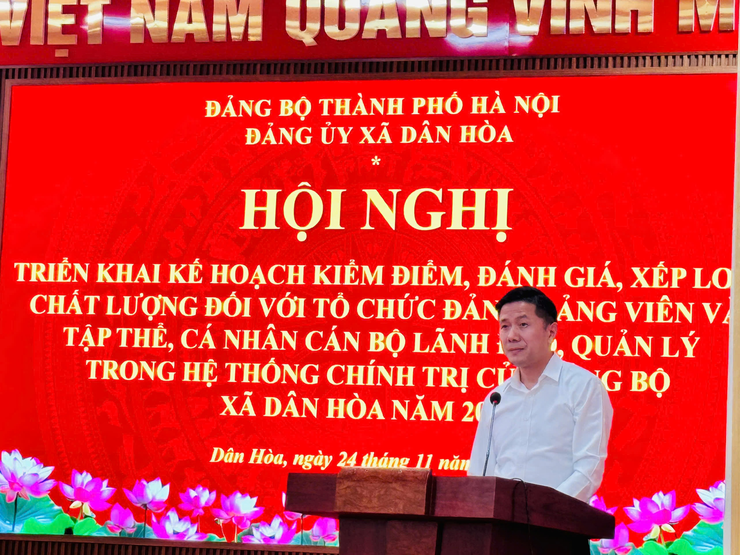 HỘI NGHỊ TRIỂN KHAI KẾ HOẠCH KIỂM ĐIỂM, ĐÁNH GIÁ, XẾP LOẠI CHẤT LƯỢNG TỔ CHỨC ĐẢNG, ĐẢNG VIÊN VÀ CÁN BỘ LÃNH ĐẠO, QUẢN LÝ NĂM 2025
 CỦA ĐẢNG BỘ XÃ DÂN HÒA
- Ảnh 2.