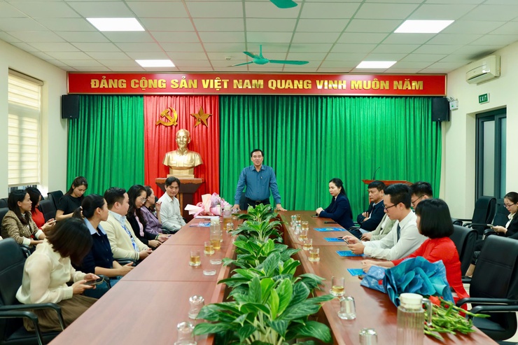 UBND phường Xuân Đỉnh bổ nhiệm 4 cán bộ lãnh đạo cấp phòng- Ảnh 2.