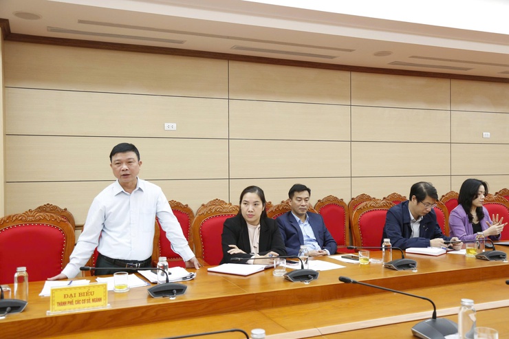 Tổ đại biểu số 10 HĐND thành phố giám sát về công tác tiếp dân, giải quyết đơn thư khiếu nại, tố cáo trên địa bàn phường Hà Đông, Yên Nghĩa- Ảnh 6.