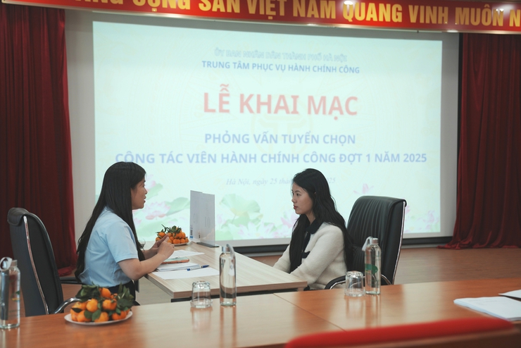 Phỏng vấn tuyển chọn Cộng tác viên hành chính công Đợt 1: Nhiều ứng viên là sinh viên các trường đại học- Ảnh 3.