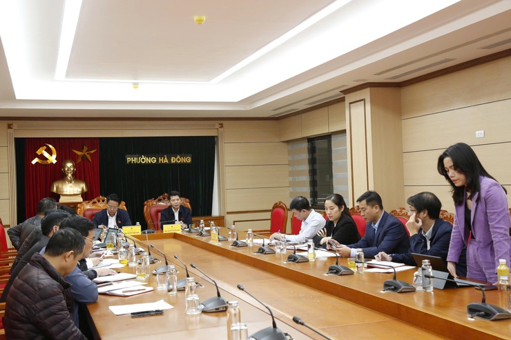 Tổ đại biểu số 10 HĐND thành phố giám sát về công tác tiếp dân, giải quyết đơn thư khiếu nại, tố cáo trên địa bàn phường Hà Đông, Yên Nghĩa- Ảnh 7.