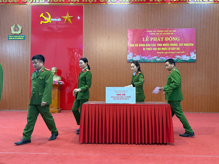 Công an xã Quảng Bị phát động ủng hộ đồng bào miền Trung, Tây Nguyên bị thiệt hại do mưa lũ- Ảnh 4.