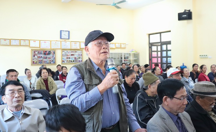 Đại biểu HĐND xã Bát Tràng tiếp xúc cử tri trước Kỳ họp thường lệ cuối năm 2025- Ảnh 6.