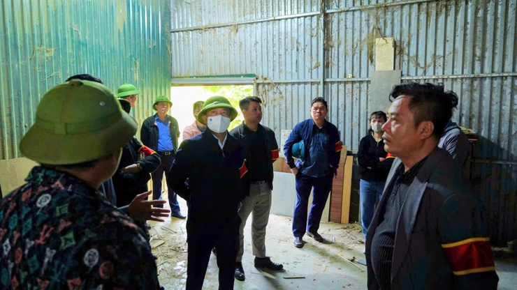 UBND xã Tây Phương tổ chức cưỡng chế thu hồi đất phục vụ dự án Cụm công nghiệp làng nghề Hữu Bằng- Ảnh 6.