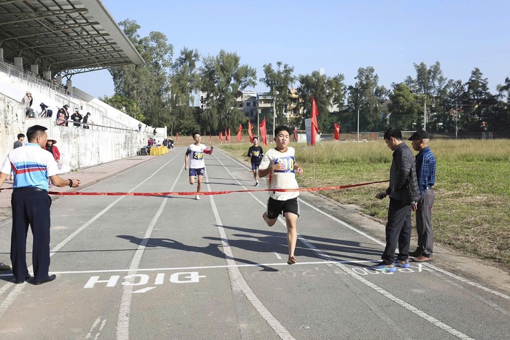 XÃ SÓC SƠN TỔ CHỨC GIẢI ĐIỀN KINH TRONG KHUÔN KHỔ ĐẠI HỘI THỂ DỤC THỂ THAO XÃ LẦN THỨ I NĂM 2025- Ảnh 4.