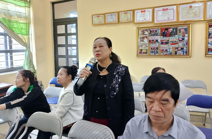 Đại biểu HĐND xã Bát Tràng tiếp xúc cử tri trước Kỳ họp thường lệ cuối năm 2025- Ảnh 7.