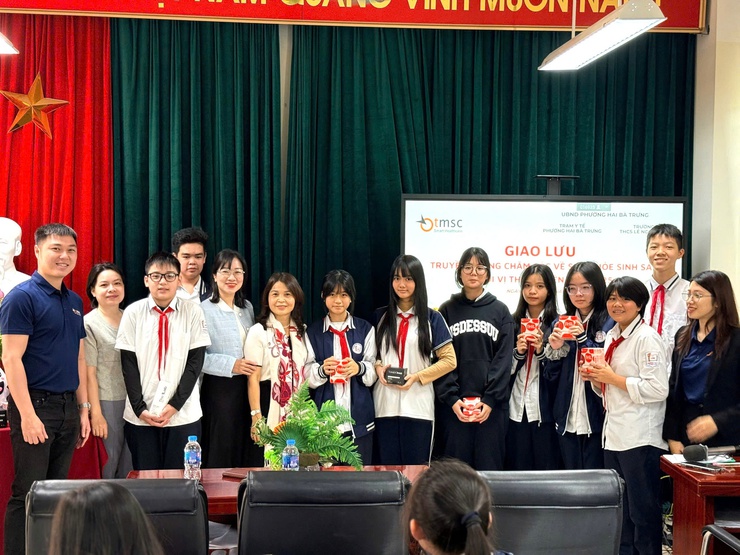 Phường Hai Bà Trưng tổ chức truyền thông về chăm sóc sức khỏe sinh sản vị thành niên, giáo dục kỹ năng sống, phòng tránh xâm hại, lạm dụng cho học sinh các trường THCS trên địa bàn.- Ảnh 1.