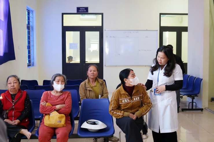 Trạm Y tế xã Quảng Bị phối hợp tổ chức chức khám, tư vấn sức khỏe tâm thần cho người dân- Ảnh 2.