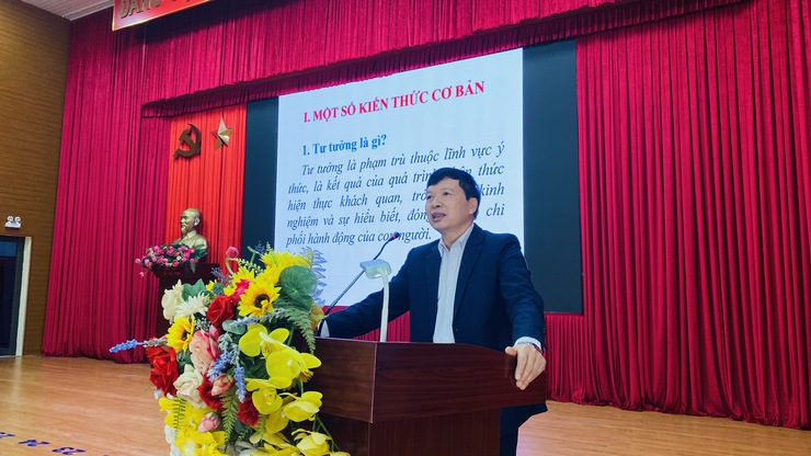 ĐẢNG ỦY XÃ HÁT MÔN TỔ CHỨC HỘI NGHỊ BỒI DƯỠNG NGHIỆP VỤ VỀ CÔNG TÁC NẮM BẮT, ĐỊNH HƯỚNG DƯ LUẬN XÃ HỘI- Ảnh 4.