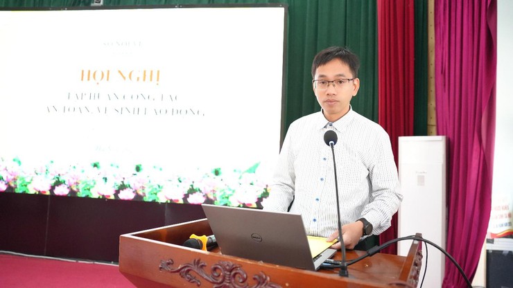 Xã An Khánh tổ chức tập huấn, tuyên truyền phổ biến nâng cao nhận thức về an toàn, vệ sinh lao động- Ảnh 1.