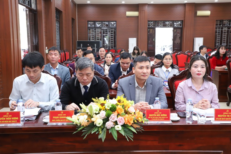 Hội nghị tổng kết công tác kiểm tra, giám sát 6 tháng cuối năm 2025; triển khai nhiệm vụ trọng tâm năm 2026; Quán triệt quy định số 02, số 03 ngày 19/11/2025, Kết luận số 04 của Thành ủy Hà Nội- Ảnh 5.