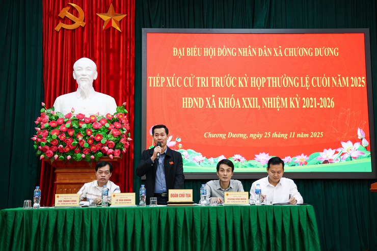 Đại biểu HĐND xã Chương Dương tiếp xúc cử tri các thôn tại đơn vị bầu cử số 1, 2 và số 3 thuộc xã Tự Nhiên (cũ), Thư Phú (cũ) và xã Chương Dương (cũ) trước kỳ họp thường lệ cuối năm HĐND xã khoá XXII, nhiệm kỳ 2021-2026- Ảnh 4.