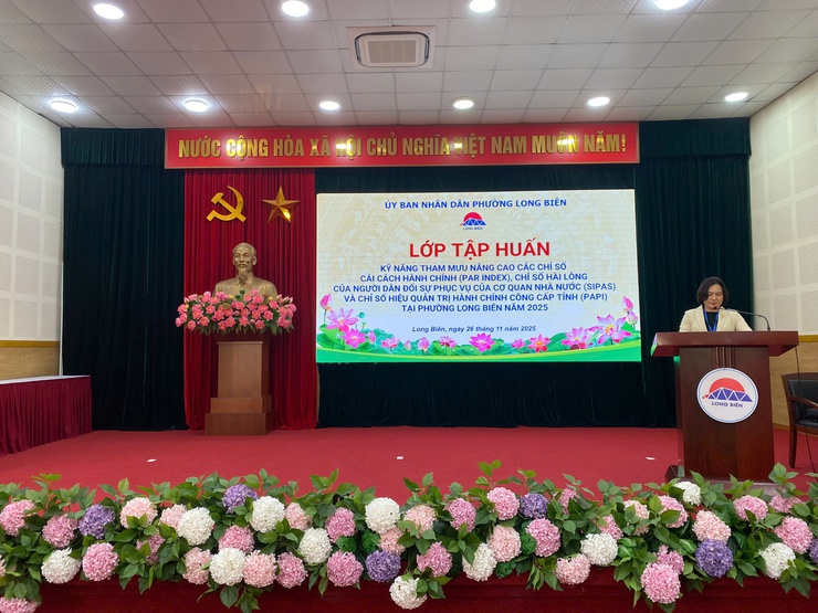 Phường Long Biên tổ chức Lớp tập huấn nâng cao Kỹ năng tham mưu các Chỉ số PAR INDEX- SIPAS, PAPI năm 2025- Ảnh 1.