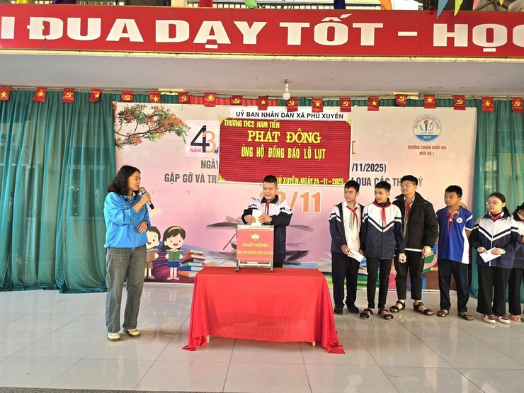 NGÀNH GIÁO DỤC XÃ PHÚ XUYÊN HƯỚNG VỀ 
MIỀN TRUNG – TÂY NGUYÊN BỊ ẢNH HƯỞNG MƯA LŨ
- Ảnh 4.