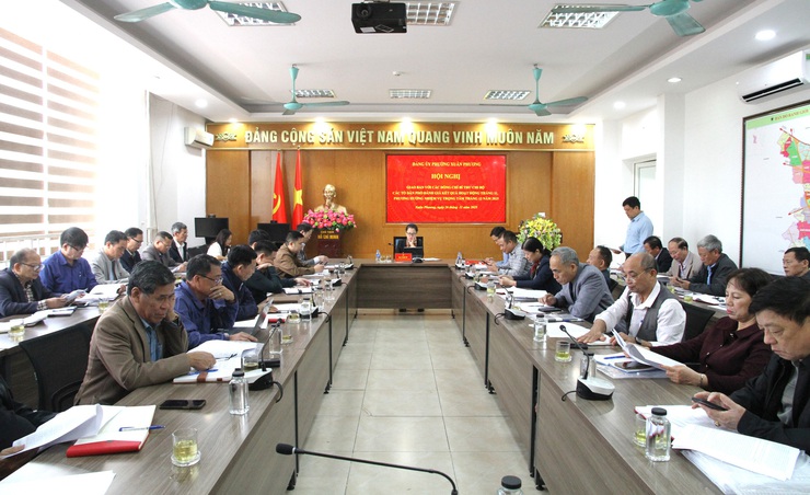 Đảng ủy phường Xuân Phương giao ban với các chi bộ Tổ dân phố trực thuộc tháng 11/2025, nhiệm vụ trọng tâm tháng 12/2025- Ảnh 2.