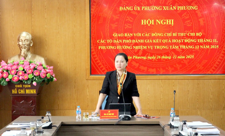 Đảng ủy phường Xuân Phương giao ban với các chi bộ Tổ dân phố trực thuộc tháng 11/2025, nhiệm vụ trọng tâm tháng 12/2025- Ảnh 7.