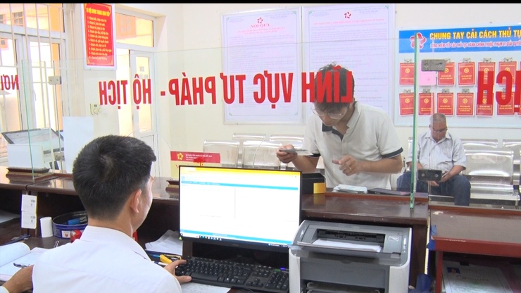 Xã Quang Minh tiếp tục cắt giảm, đơn giản hóa 17 thủ tục hành chính- Ảnh 1.