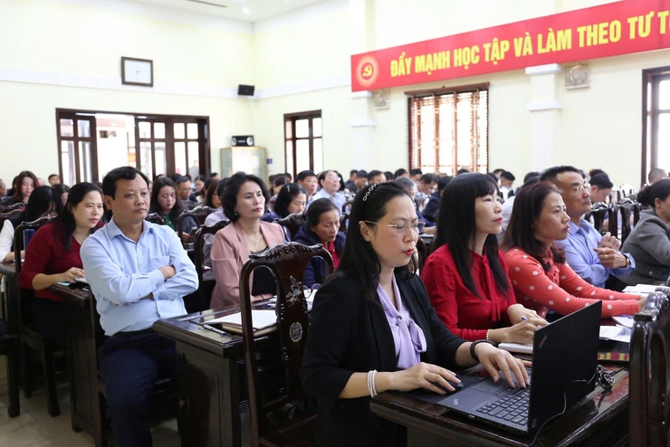 SÓC SƠN TỔ CHỨC HỘI NGHỊ QUÁN TRIỆT, TRIỂN KHAI VỀ CÔNG TÁC BẦU CỬ ĐẠI BIỂU QUỐC HỘI KHOÁ XVI VÀ ĐẠI BIỂU HĐND CÁC CẤP, NHIỆM KỲ 2026 – 2031.- Ảnh 4.