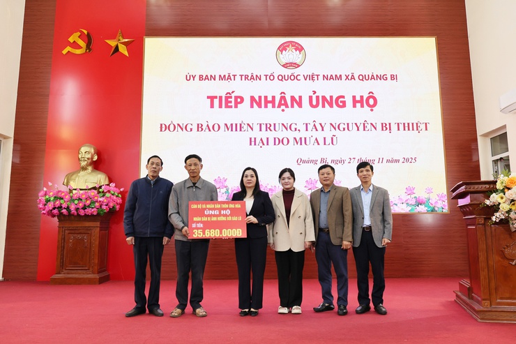 Quảng Bị tiếp nhận ủng hộ đồng bào miền Trung, Tây Nguyên khắc phục hậu quả bão lũ của các thôn trên địa bàn- Ảnh 1.