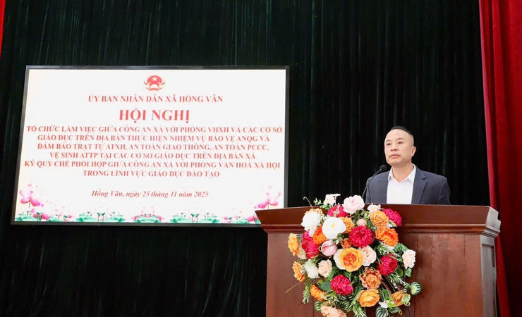 Công an xã Hồng Vân ký kết Quy chế phối hợp bảo đảm an ninh trường học - Ảnh 3.