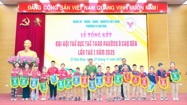 Phường Ô Chợ Dừa tổng kết Đại hội Thể dục Thể thao lần thứ I năm 2025- Ảnh 7.