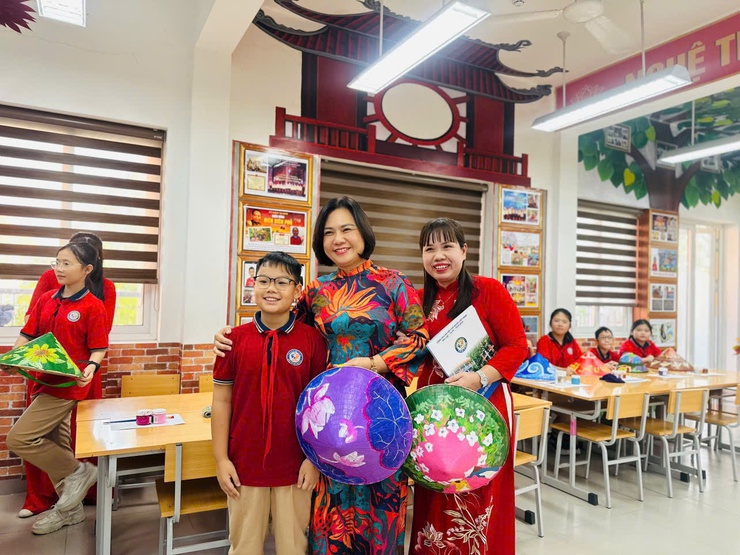 Trường Tiểu học Thạch Bàn A ra mắt mô hình “Sáng - Xanh - Sạch - Đẹp”- Ảnh 8.