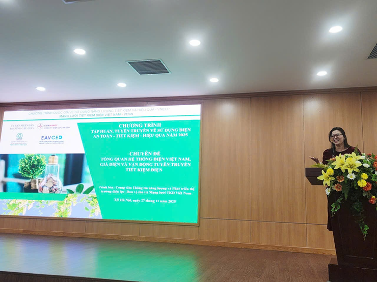 TUYÊN TRUYỀN SỬ DỤNG ĐIỆN AN TOÀN, TIẾT KIỆM VÀ HIỆU QUẢ: UBND PHƯỜNG CẦU GIẤY HÀNH ĐỘNG VÌ MÔI TRƯỜNG VÀ CỘNG ĐỒNG- Ảnh 3.