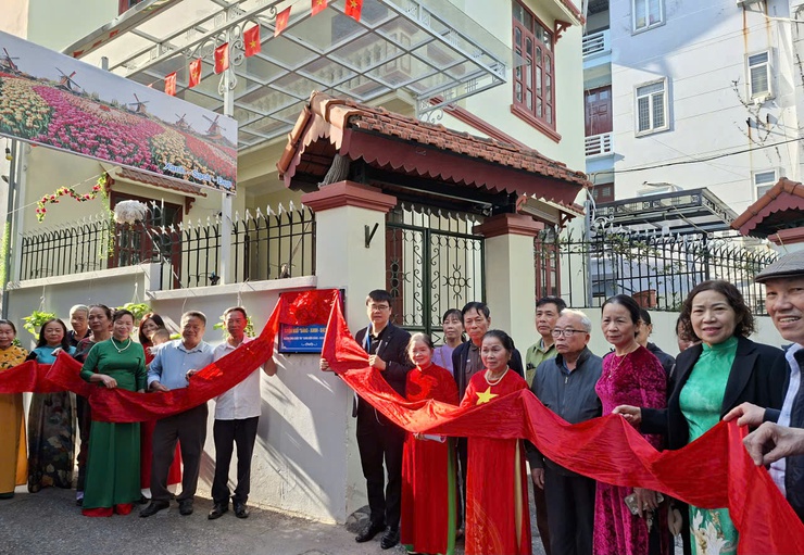 Tổ dân phố số 28 phường Long Biên xây dựng các mô hình “Sáng - Xanh - Sạch - Đẹp"- Ảnh 4.