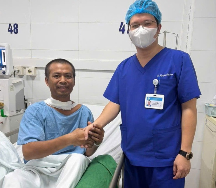 Bệnh viện Thanh Nhàn cứu sống người thợ xây bị tai nạn lao động rơi từ tầng 4 từ cõi chết trở về- Ảnh 1.
