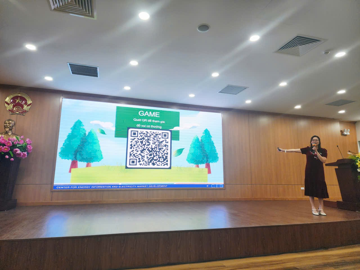 TUYÊN TRUYỀN SỬ DỤNG ĐIỆN AN TOÀN, TIẾT KIỆM VÀ HIỆU QUẢ: UBND PHƯỜNG CẦU GIẤY HÀNH ĐỘNG VÌ MÔI TRƯỜNG VÀ CỘNG ĐỒNG- Ảnh 5.