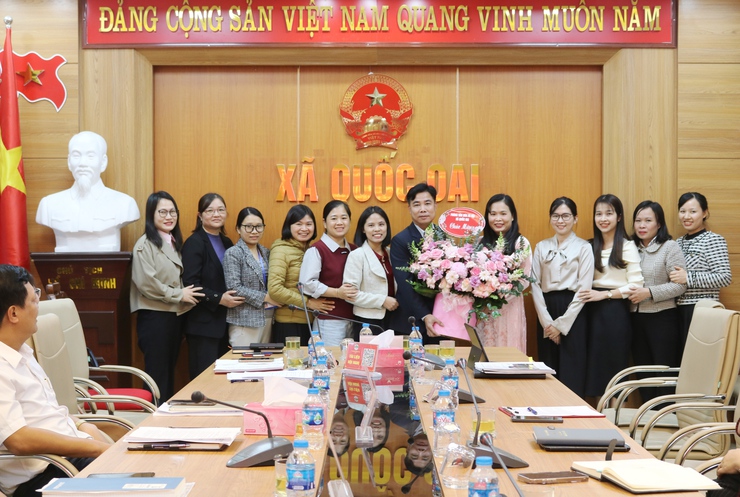 Quốc Oai trao quyết định Trưởng phòng văn hoá xã hội- Ảnh 5.