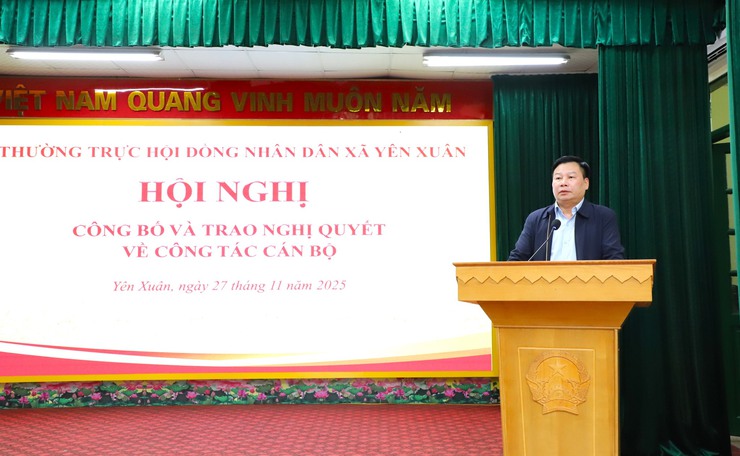 Yên Xuân: Hội nghị công bố và trao Nghị quyết về công tác cán bộ- Ảnh 4.