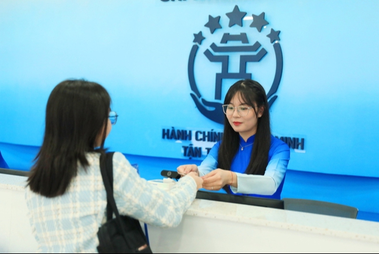 Trung tâm Phục vụ hành chính công Thành phố tuyển dụng lao động hợp đồng (đợt 3/2025)- Ảnh 1.