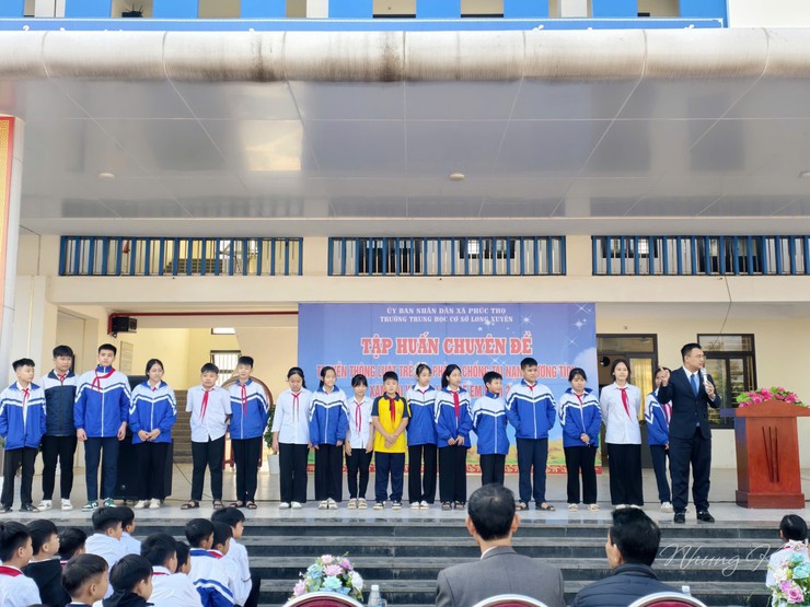 Truyền thông Luật Trẻ em, phòng chống tai nạn thương tích, xâm hại và bạo lực trẻ em tại trường TH Thọ Lộc và THCS Long Xuyên- Ảnh 5.