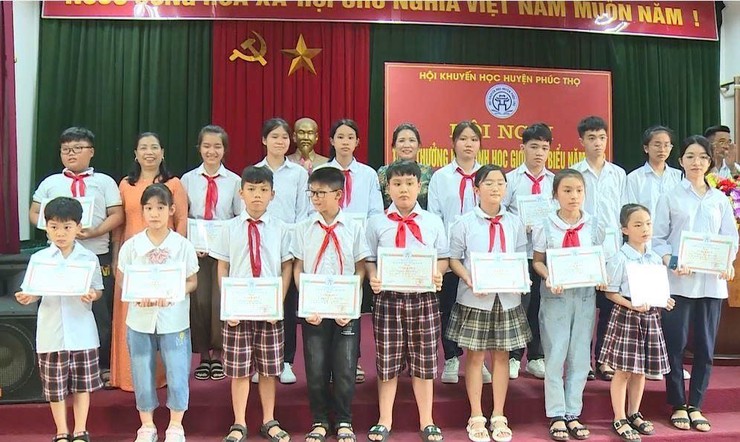 Bà Khuất Thị Ngọc, người gieo mầm tri thức, trọn đời tâm huyết với giáo dục và cộng đồng- Ảnh 3.