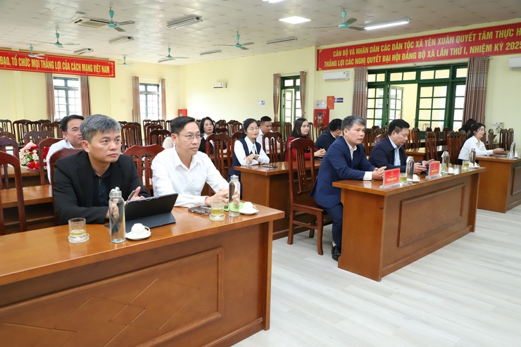 Yên Xuân: Hội nghị công bố và trao Nghị quyết về công tác cán bộ- Ảnh 1.