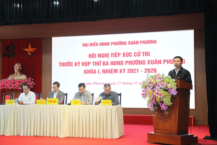 Hội nghị tiếp xúc cử tri của đại biểu HĐND Phường Xuân Phương trước kỳ họp thứ ba kỳ họp cuối năm 2025 HĐND khoá l, nhiệm kỳ 2021-2026.- Ảnh 13.