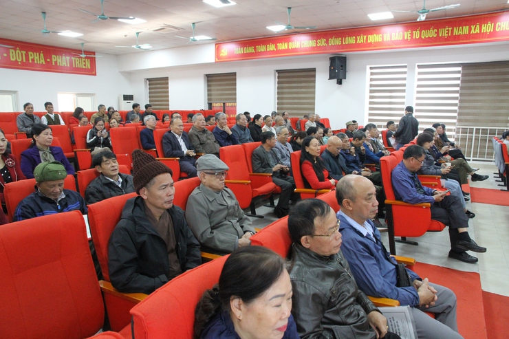 Hội nghị tiếp xúc cử tri của đại biểu HĐND Phường Xuân Phương trước kỳ họp thứ ba kỳ họp cuối năm 2025 HĐND khoá l, nhiệm kỳ 2021-2026.- Ảnh 4.