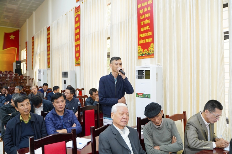 Đồng chí Chủ tịch UBND xã Chuyên Mỹ tiếp xúc cử tri 8 thôn khu vực Vân Từ- Ảnh 2.