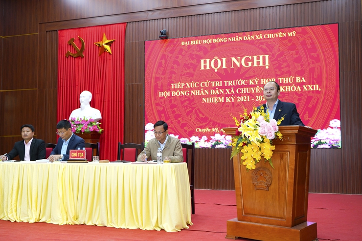 Đồng chí Chủ tịch UBND xã Chuyên Mỹ tiếp xúc cử tri 8 thôn khu vực Vân Từ- Ảnh 5.