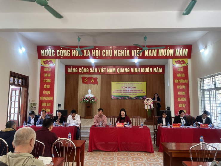 Lắng nghe ý kiến Nhân dân: Hội nghị Tiếp xúc Cử tri Trước Kỳ họp Thứ ba của HĐND xã Ngọc Hồi- Ảnh 4.