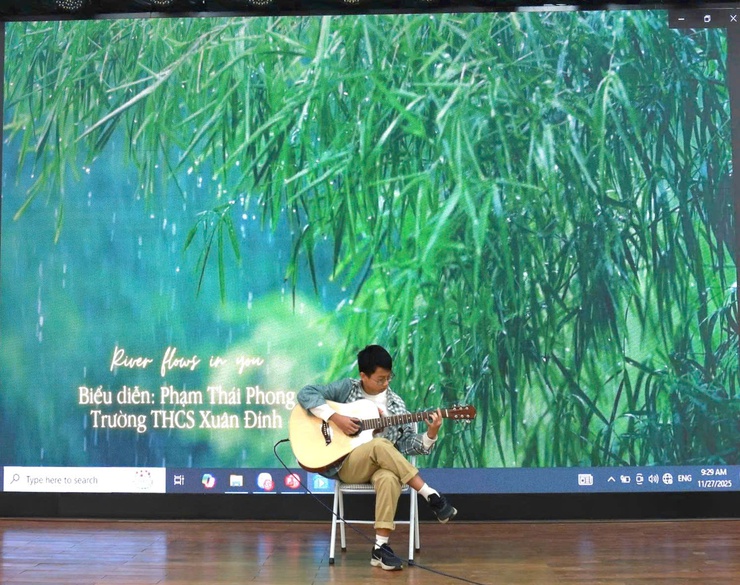 Sắc màu âm nhạc tại Liên hoan tài năng nhạc cụ học sinh phổ thông phường Xuân Đỉnh lần thứ I- Ảnh 9.